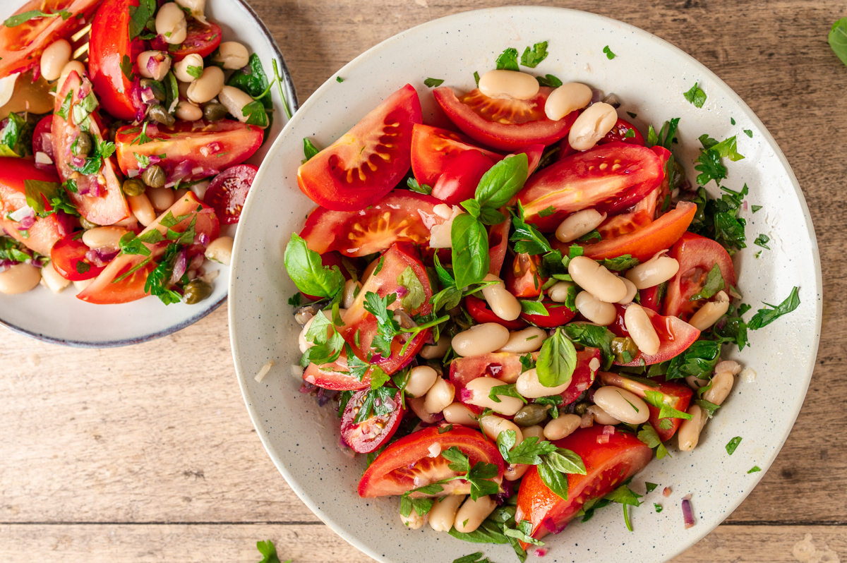Tomatensalat mit weißen Bohnen
